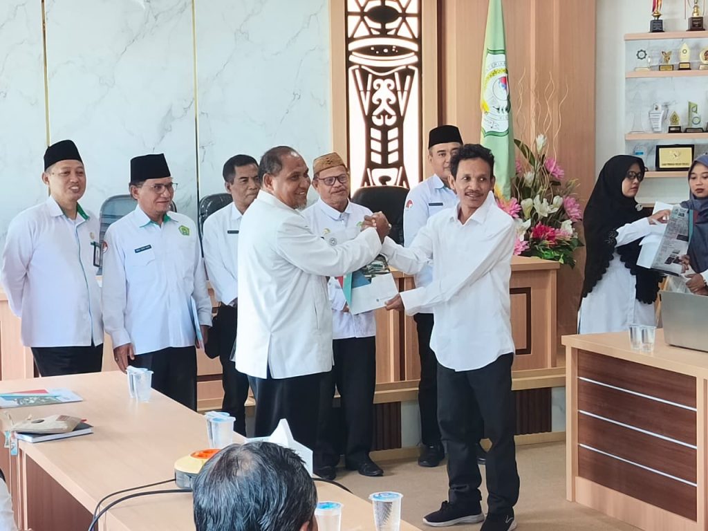 Penyerahan DIPA Tahun Anggaran 2026 di Lingkungan IAIN Fattahul Muluk Papua Penyerahan DIPA Tahun Anggaran 2026 di Lingkungan IAIN Fattahul Muluk Papua